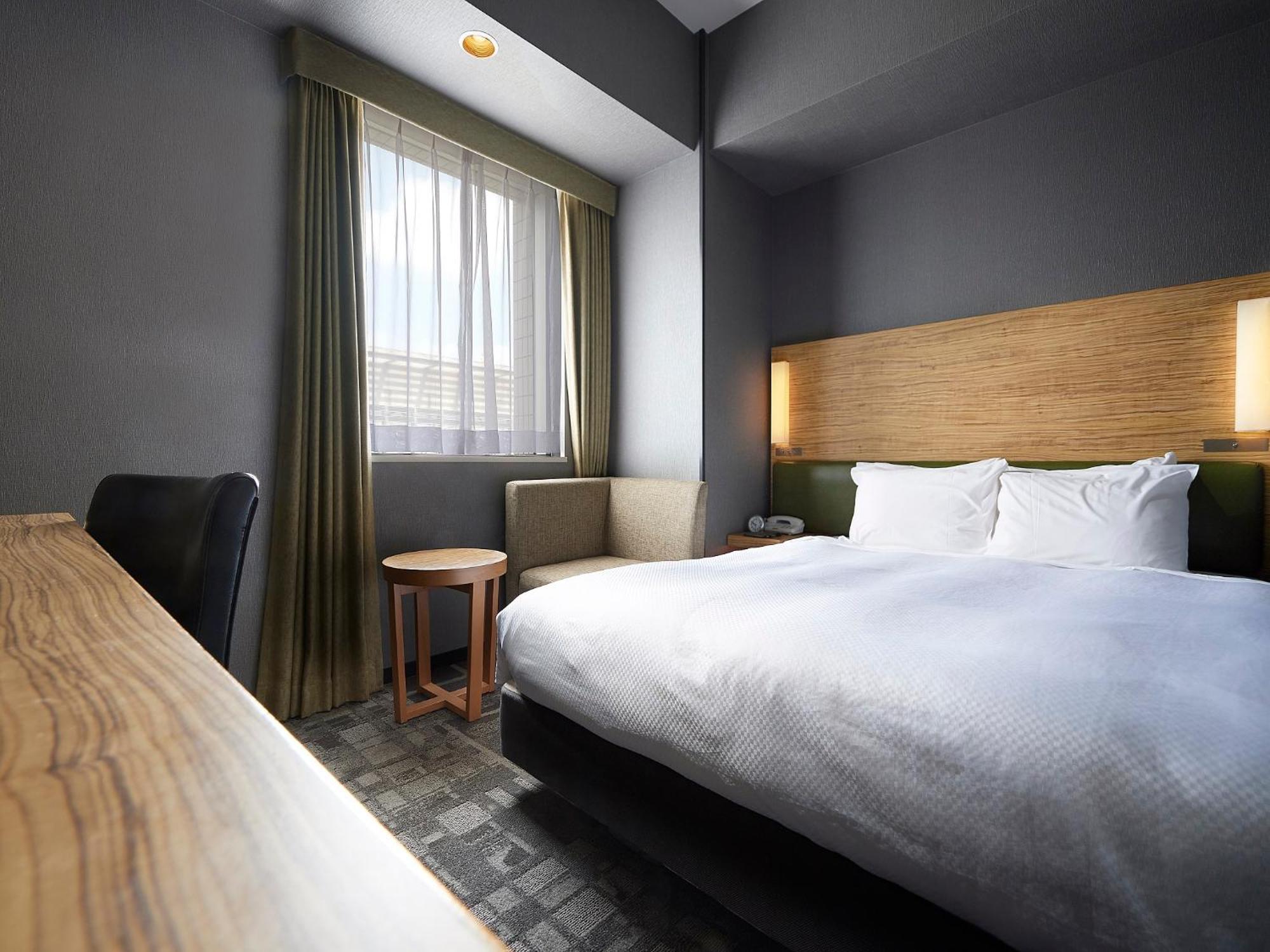 Deluxe Double Room - Non-Smoking,746407808:JPEG